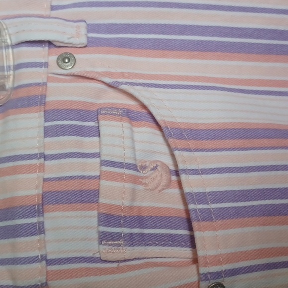 Gloria Vanderbilt Amanda Capris Classic Rise Petite - Picture 3 of 9